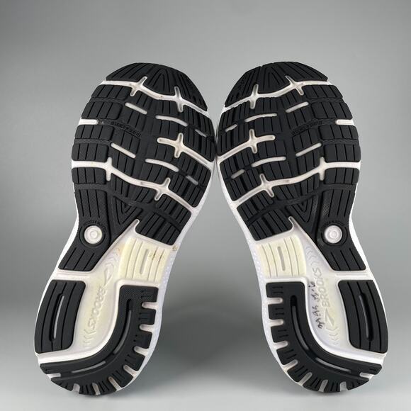 Brooks Ghost 16 Women's 8.5 B White Camo Running Athletic Workout Sneaker Casual - Picture 4 of 9